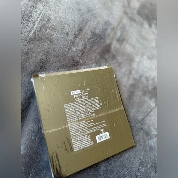 Beauty Treats Glitter Galore Luxe Collection Eyeshadow Palette – 25 Shades - Picture 4 of 4